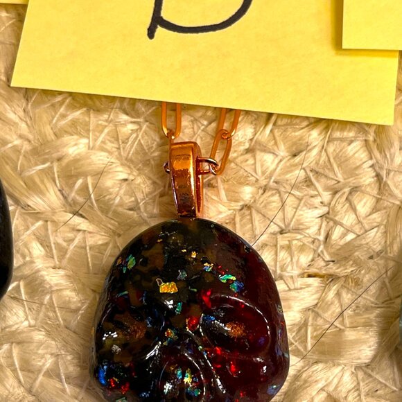 Dichroic Glass Skull Pendants - Picture 11 of 14